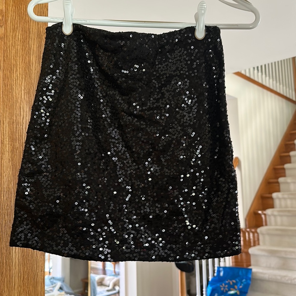 BLACK SEQUIN MINI SKIRT